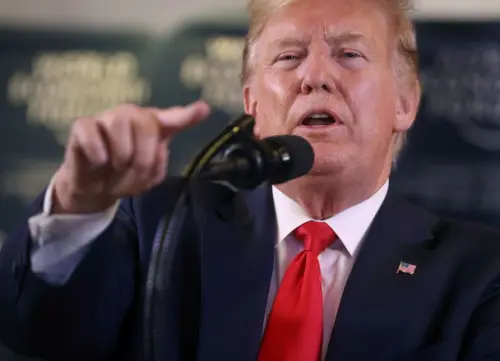 Trump Accuses Fed and Powell of Fueling Inflation After Rate Decision