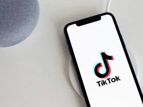 Trump Signs Order to Postpone TikTok Ban for 75 Days