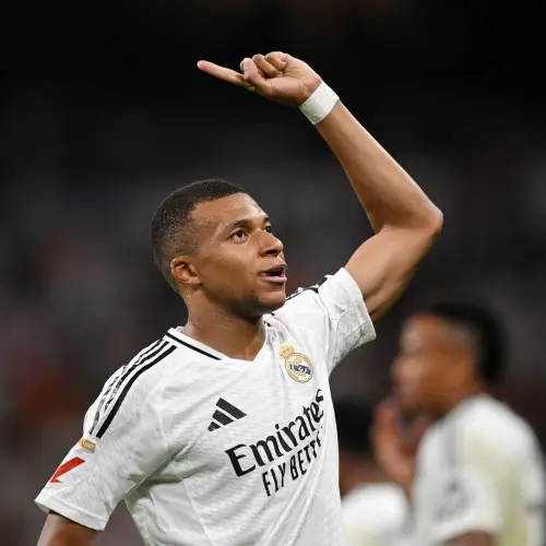 Dembele's Second Hat-Trick Propels PSG to 5-2 Victory at Brest