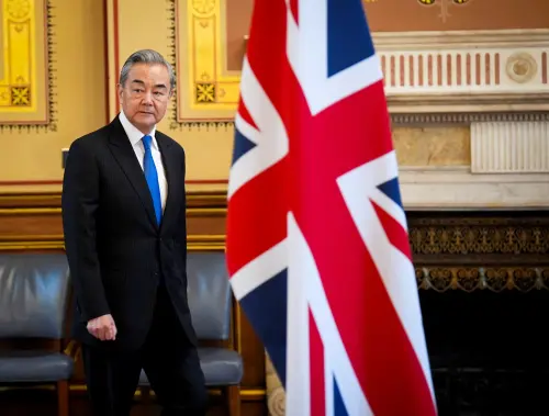 China's Foreign Minister Calls for Enhanced Strategic Communication with UK