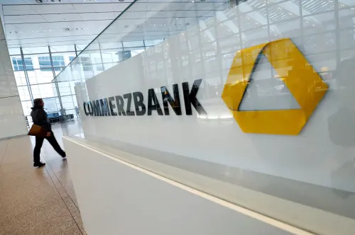 Commerzbank Plans Job Cuts and New Targets to Fend Off UniCredit: Sources