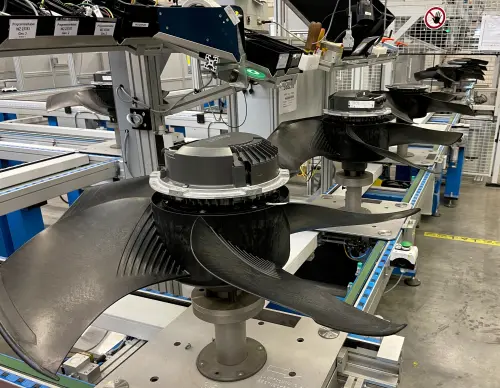 Euro Zone Industry Contracts More Than Expected in December