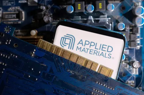 Applied Materials Issues Gloomy Quarterly Revenue Forecast amid Tightening Export Restrictions; Stock Prices Decline