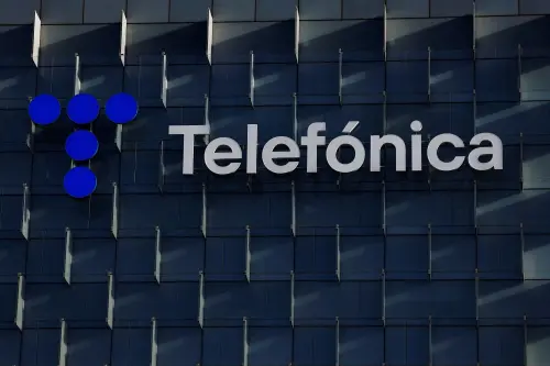 Telefonica Enlists JPMorgan to Sell Mexican Business, as Reported by Cinco Dias