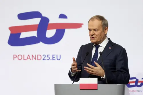 Poland's Tusk Advocates for Europe's Independent Security and Ukraine Plan