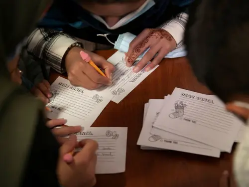 Resettlement Agencies Rush to Assist Refugees Before Trump's Second Term