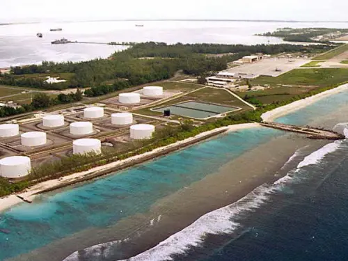 Starmer Faces Criticism Over Chagos Deal Expenses