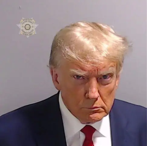 Trump's Official Portrait Resembles Mugshot Before Second Inauguration