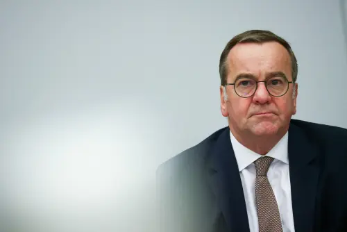 German Defense Minister Labels Trump's Alleged Concessions on Ukraine, NATO, and Territory as Mistakes