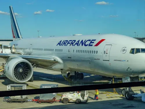 Passenger Passes Away on Air France Flight from Paris to Boston