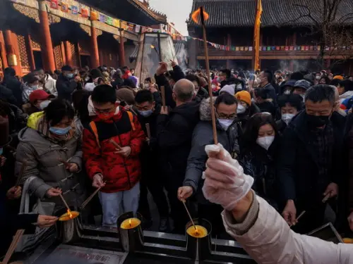 China Urges State-Backed Funds to Increase Stock Purchases Amid Market Slump and Declining Bond Yields