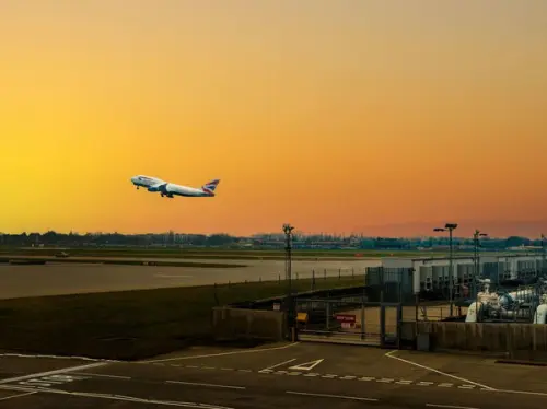 Chancellor Rachel Reeves Announces Support for Third Runway at Heathrow