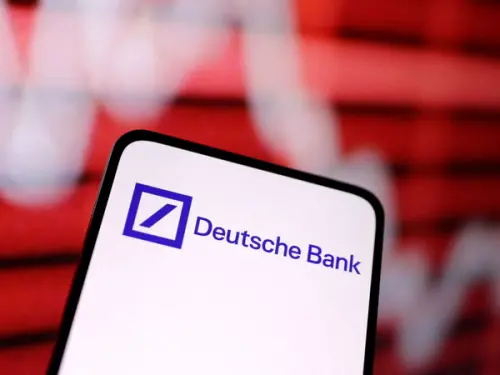 Deutsche Bank Reports Larger-than-Expected Decline in Fourth-Quarter Profit