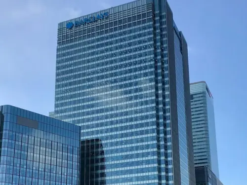 Barclays Urges Customers to Reach Out to Friends, Family, or Foodbanks Due to IT Glitch