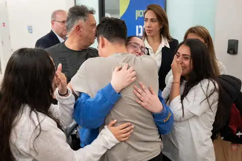 Hamas Agrees to Return Bibas Family Remains and Release Six Hostages in Extended Agreement