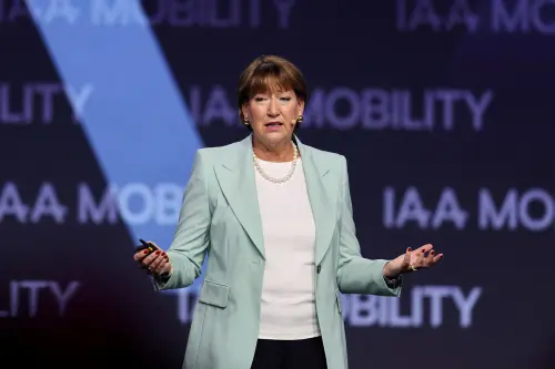 German Industry Criticizes Trump's Threat of Car Tariffs, Urges Negotiation