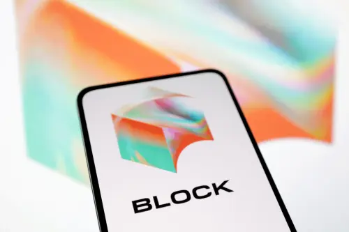 Block Share Decline Highlights BNPL Expansion Amid Spending Slowdown