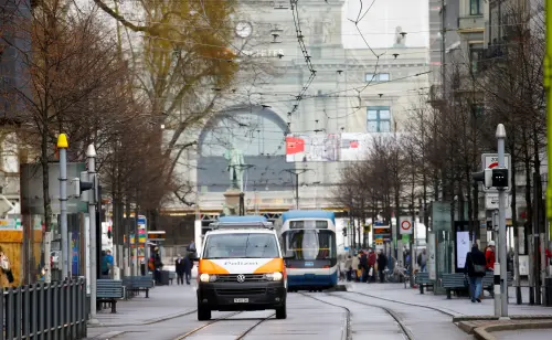 Australian Man Arrested by Swiss Police for Stabbing in Zurich