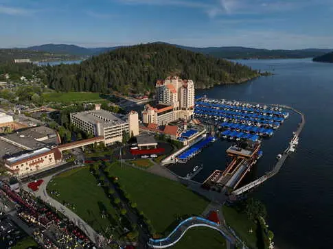 Private Security Guards Eject Woman from Idaho GOP Town Hall