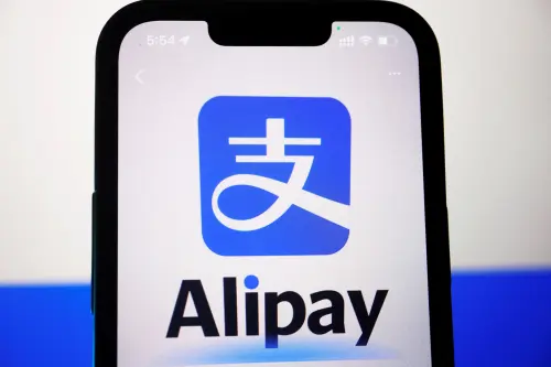 American Express Partners with Alipay in China