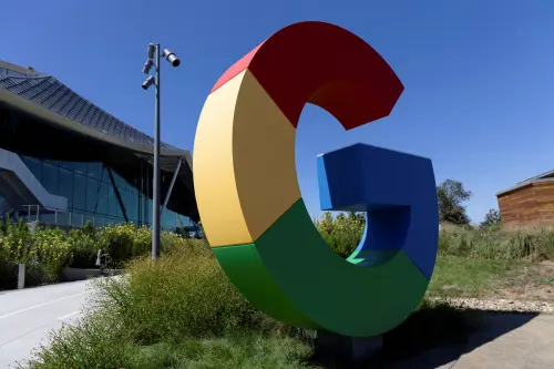 Canadian Regulator to Impose Fee on Google to Cover Operating Costs of Online News Law