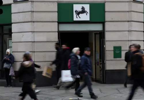 IT Glitches Hit Lloyds, Nationwide, and Other UK Lenders