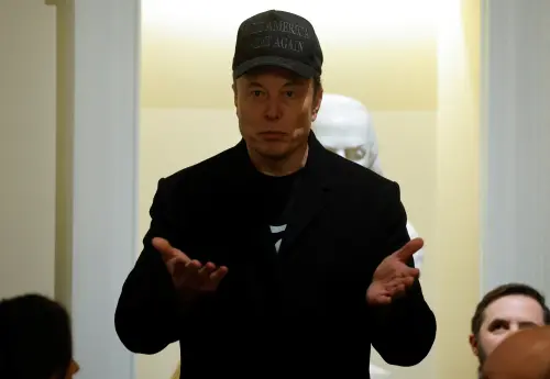 Lawmakers Probe Musk's Influence on Verizon's FAA Contract