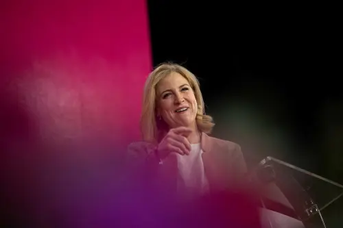 Austrian Liberals' Vote Clears Path for Coalition Government