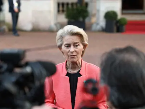 EU Chief Grants Carmakers Extension on Emission Rules to Prevent Fines