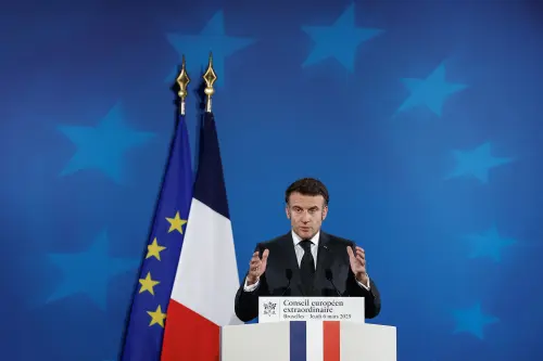 Macron Counters Russian Outrage, Highlights Kremlin's Vulnerability