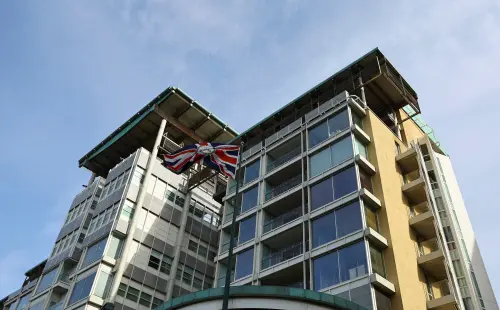 Russia Expels Two UK Diplomats Amid Negotiations to Restore US Relations