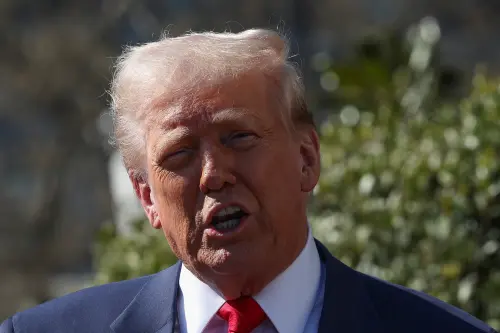 Trump's Hopes for Russian Ceasefire and Plans to Invite Zelenskiy to White House