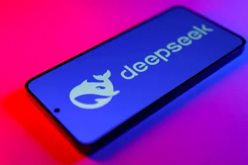 FT Reports DeepSeek: Prioritizing Research over Revenue, Setting It Apart from Silicon Valley