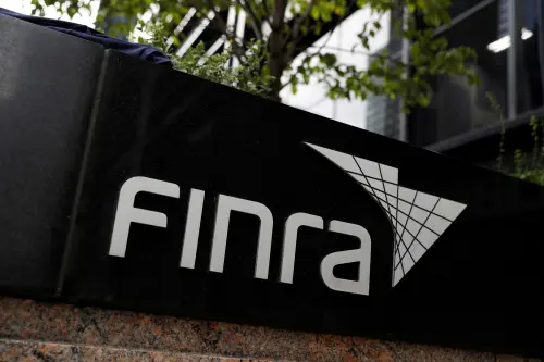 FINRA Orders Stifel to Pay $132.5 Million in Damages to US Family