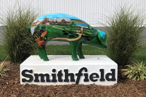 Canada Resumes Imports from Largest US Pork Plant Operated by Smithfield Foods