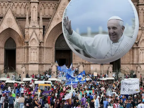 Thousands of Faithful in Buenos Aires Pray for Pope Francis
