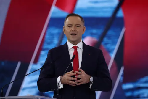 Criticism of Polish Presidential Candidate's Praise for Literary Persona