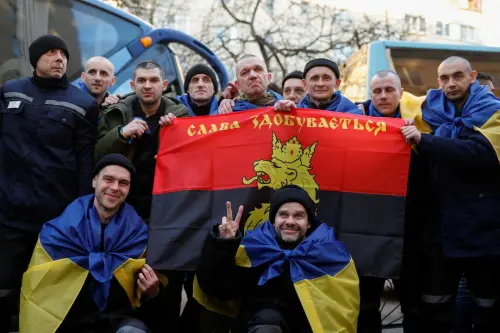 Trump discusses Ukraine with Zelenskiy following call with Putin