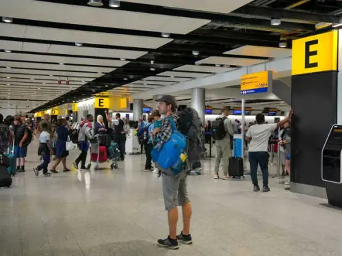 Heathrow Airport in London Closed Following Significant Power Outage from Nearby Fire