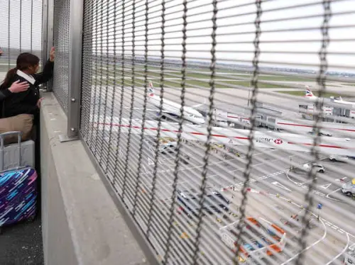 Fire at London Substation Causes Heathrow Airport Shutdown