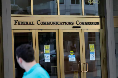 FCC Investigates Potential Evasion of US Restrictions by Chinese Tech and Telecom Firms