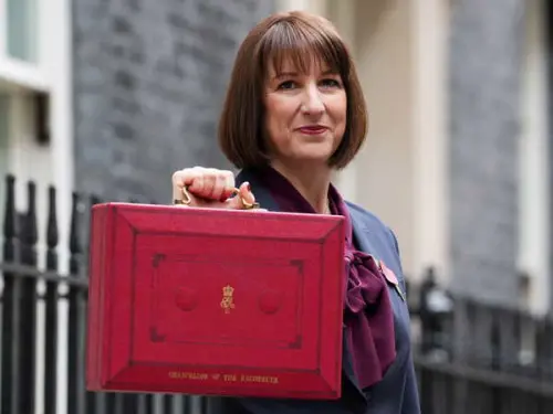 Chancellor Rachel Reeves Proposes 15% Cut to Civil Service Budget, Targeting 10,000 Job Reductions