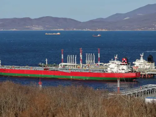 Russia Claims US Will Ease Sanctions in Targeted Ceasefire Agreement with Ukraine