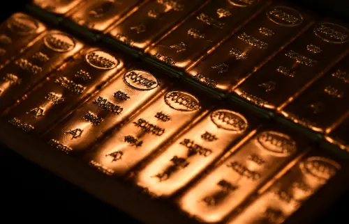 Gold Surges Above $3,100 as US Tariffs and Uncertainty Drive Safe-Haven Demand
