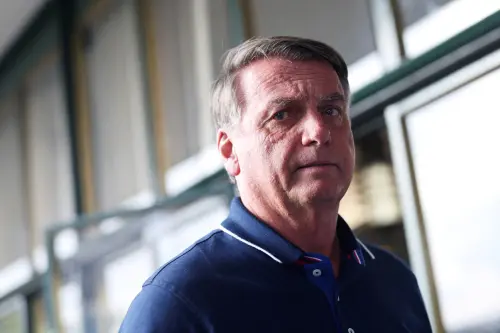 Bolsonaro Criticizes Ruling Against Le Pen as 'Judicial Activism'