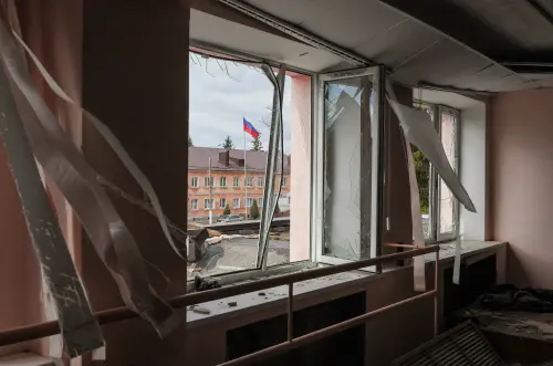 Russians Battle to Secure Kursk While Ukrainians Take Refuge in Monastery, According to War Bloggers