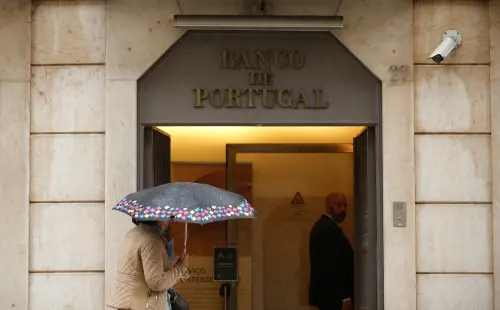 Portuguese Police Raid Public Offices, Including Central Bank, in IT Investigation