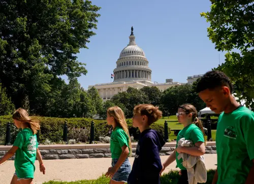 Investors Concerned as US Deficit Outlook Deteriorates with Tax Bill Moving to Senate