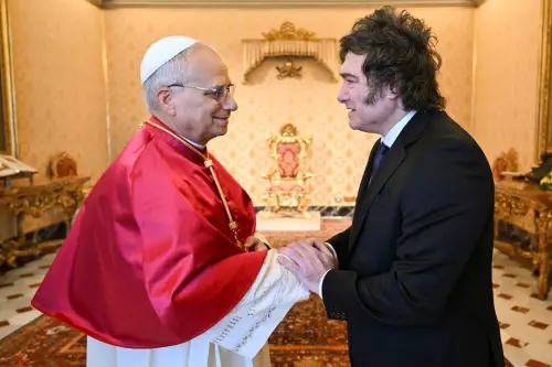 Milei Meets Pope Leo and Confirms Visit to Argentina