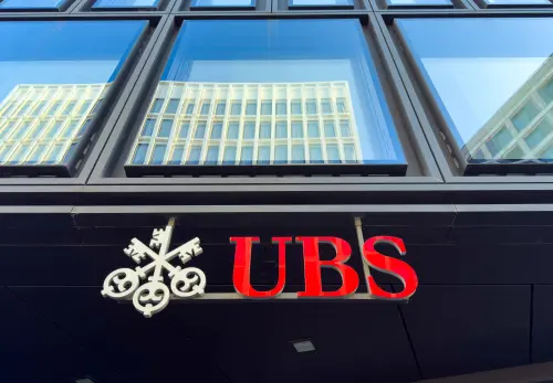 UBS Shares Drop 7% as Analysts Warn Swiss Capital Rules May Jeopardize Buybacks